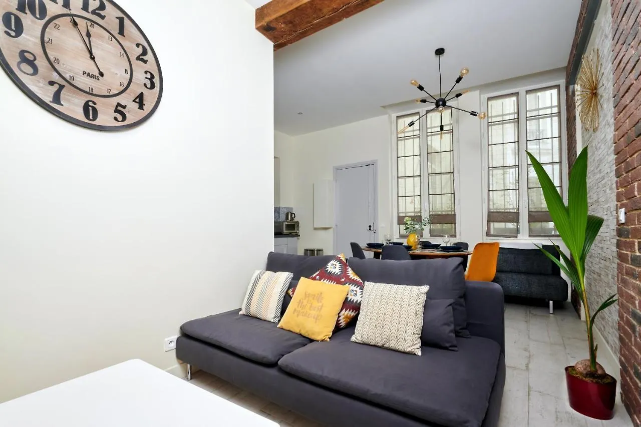 Apartment Vertus Paris