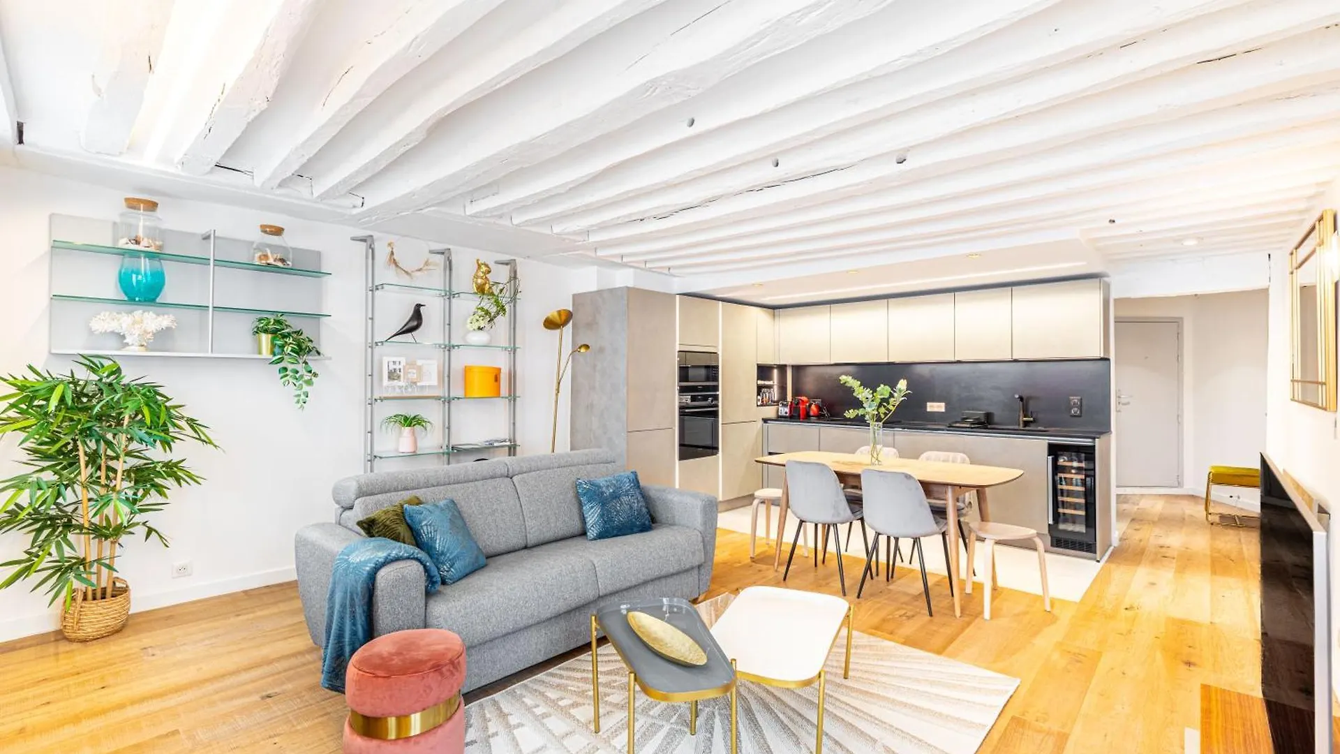 Apartment Vertus Paris