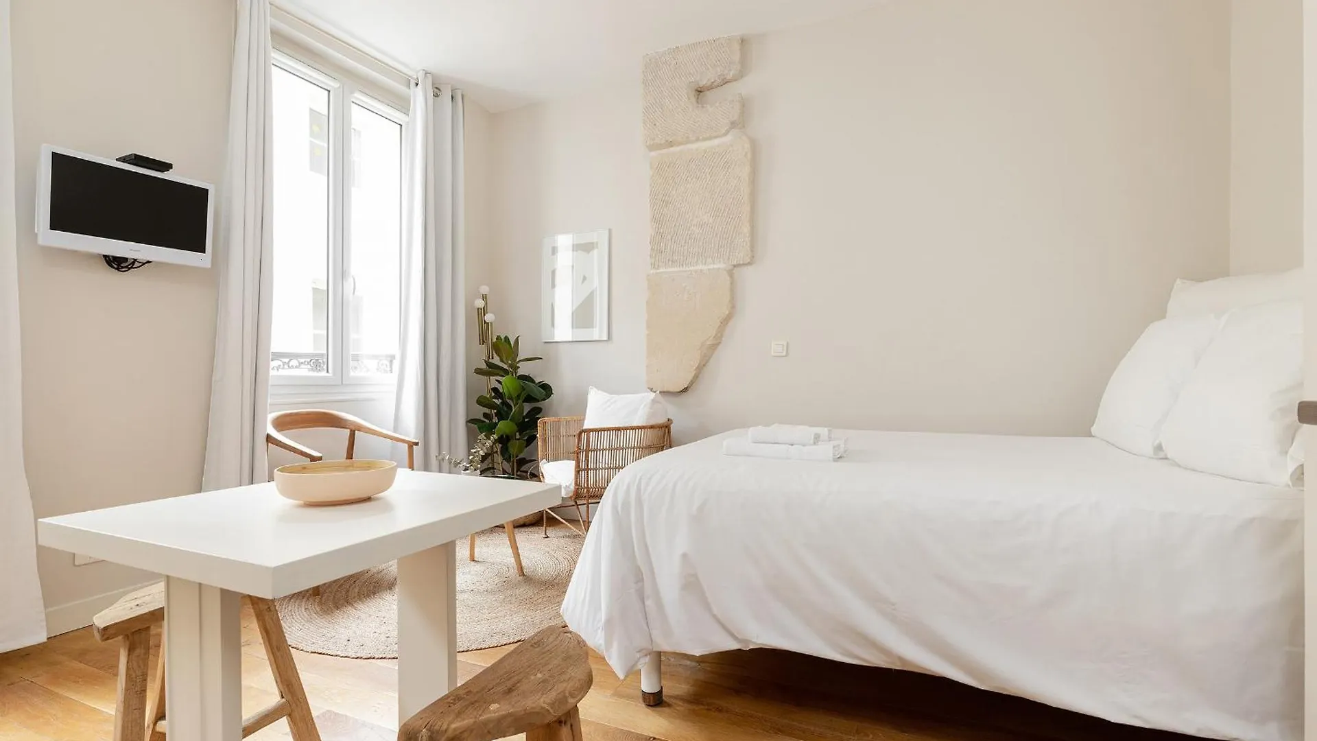 Vertus Apartment *