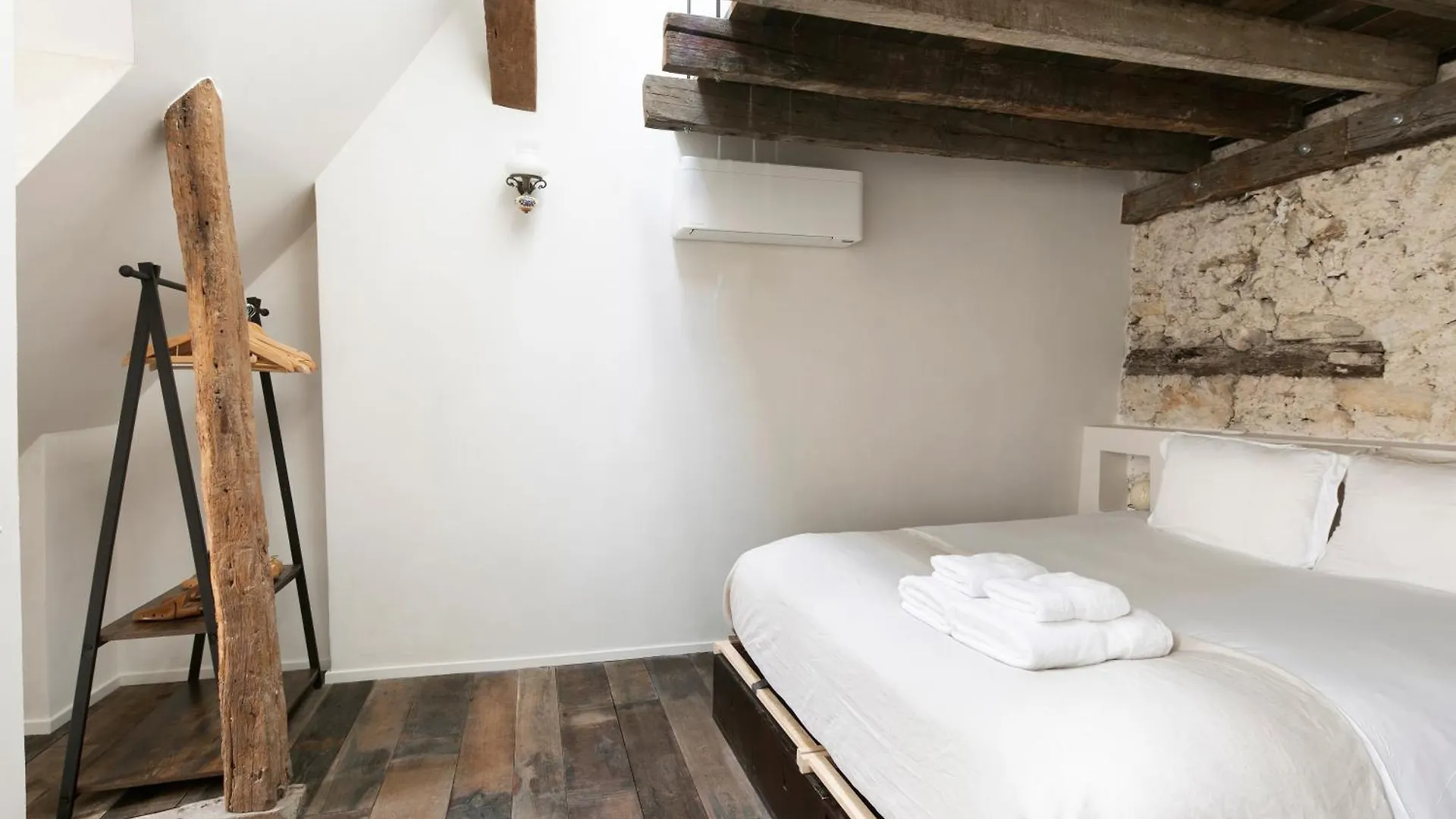Vertus Apartment